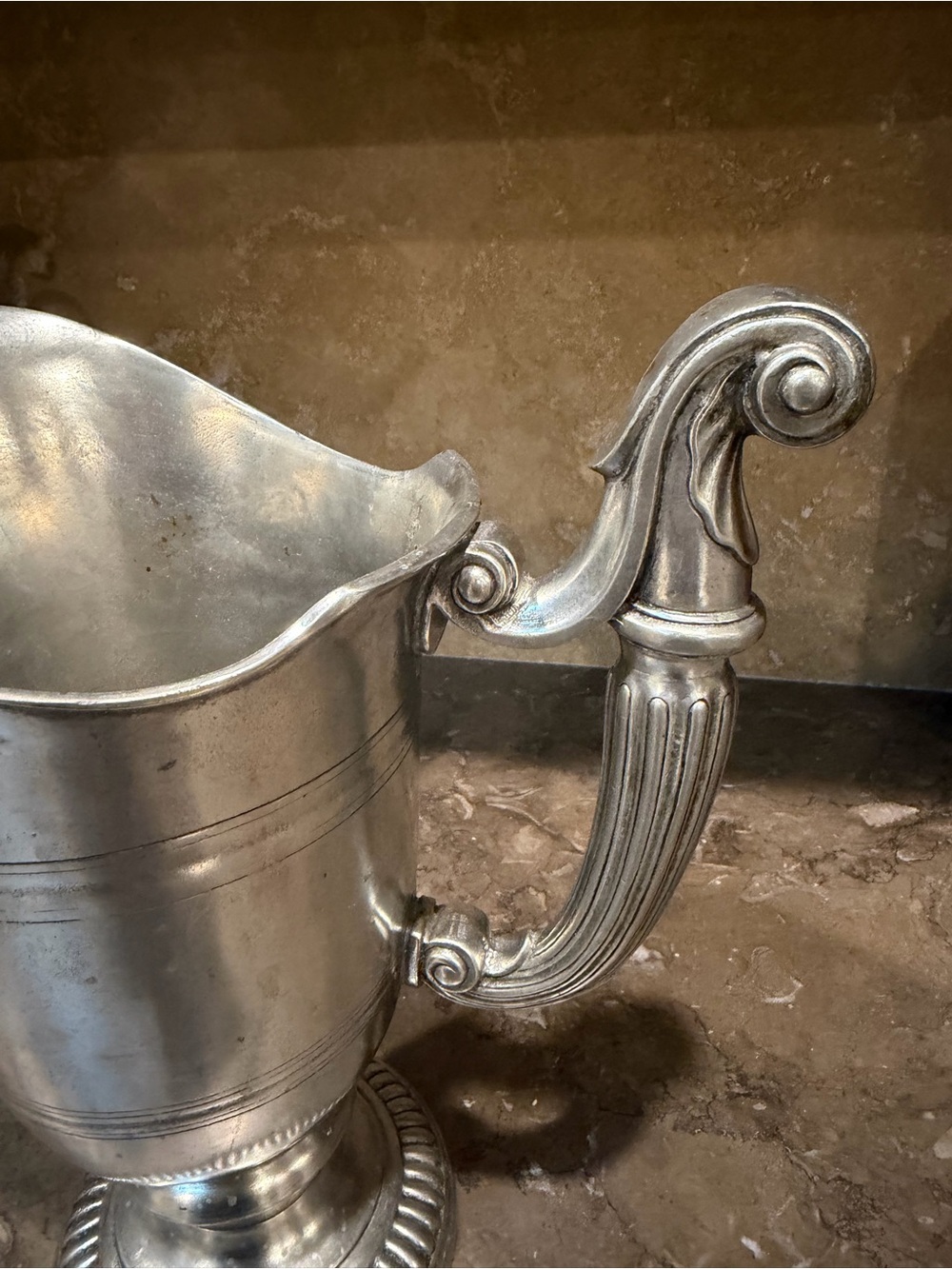 Arte Italica Peltro Romana Pitcher - Picture 10 of 12